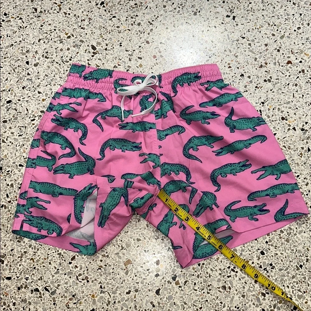 chubbies green pink
